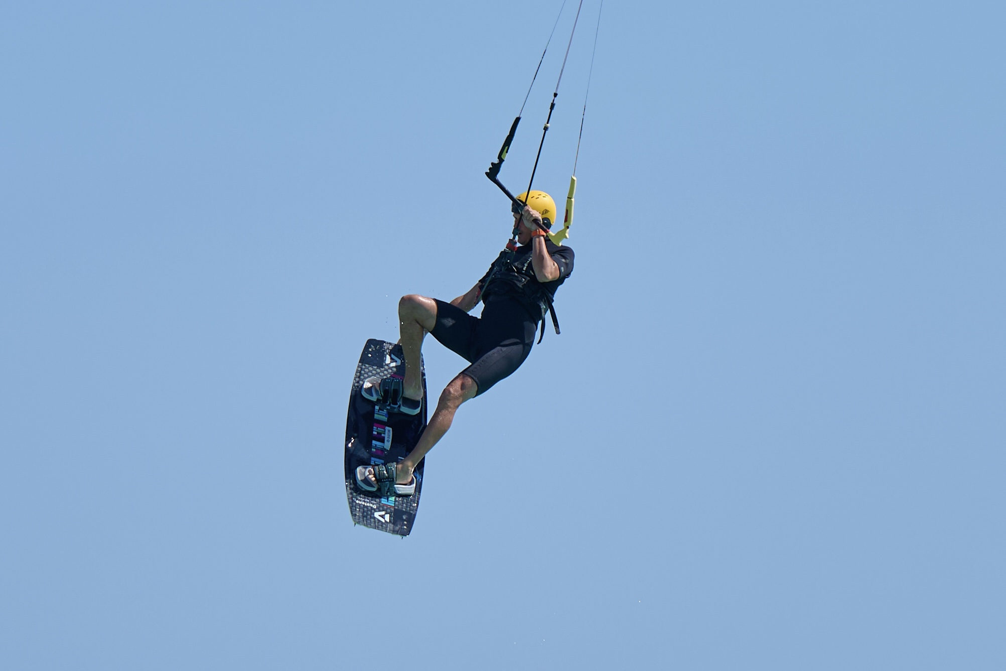 Pro kitesurfing lesson Koh Samui — advanced jump coaching on flat water lagoon